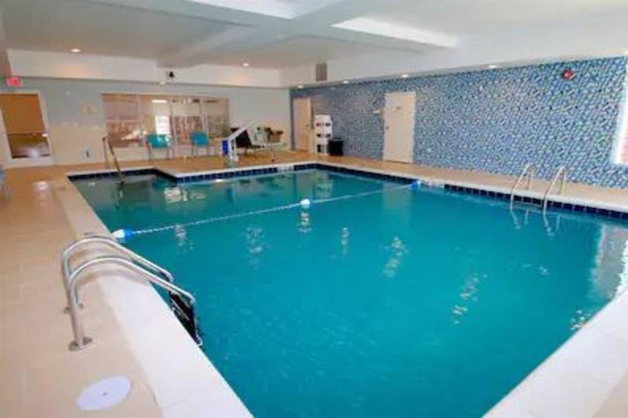 Hampton Inn- Саффолк Екстер'єр фото