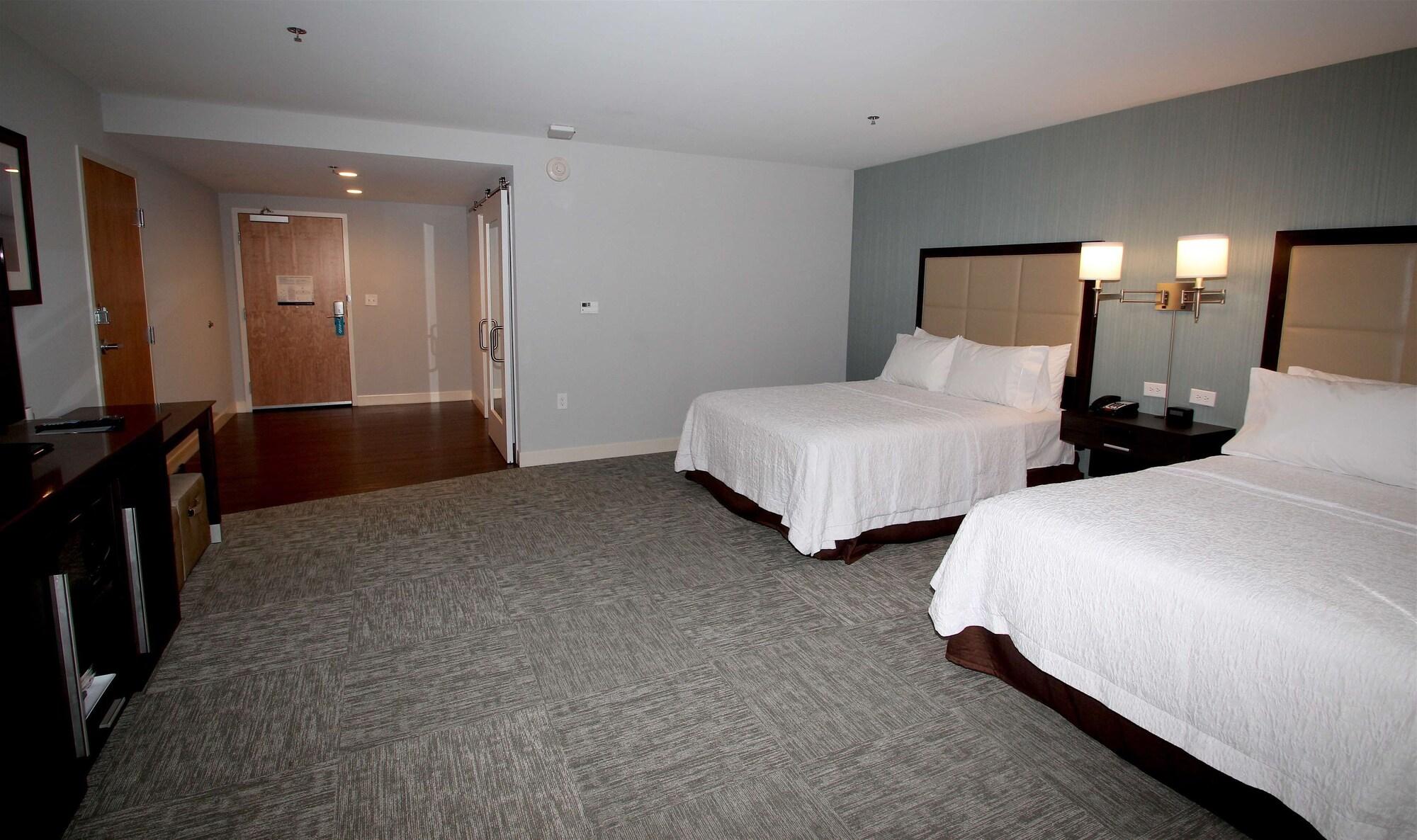 Hampton Inn- Саффолк Екстер'єр фото