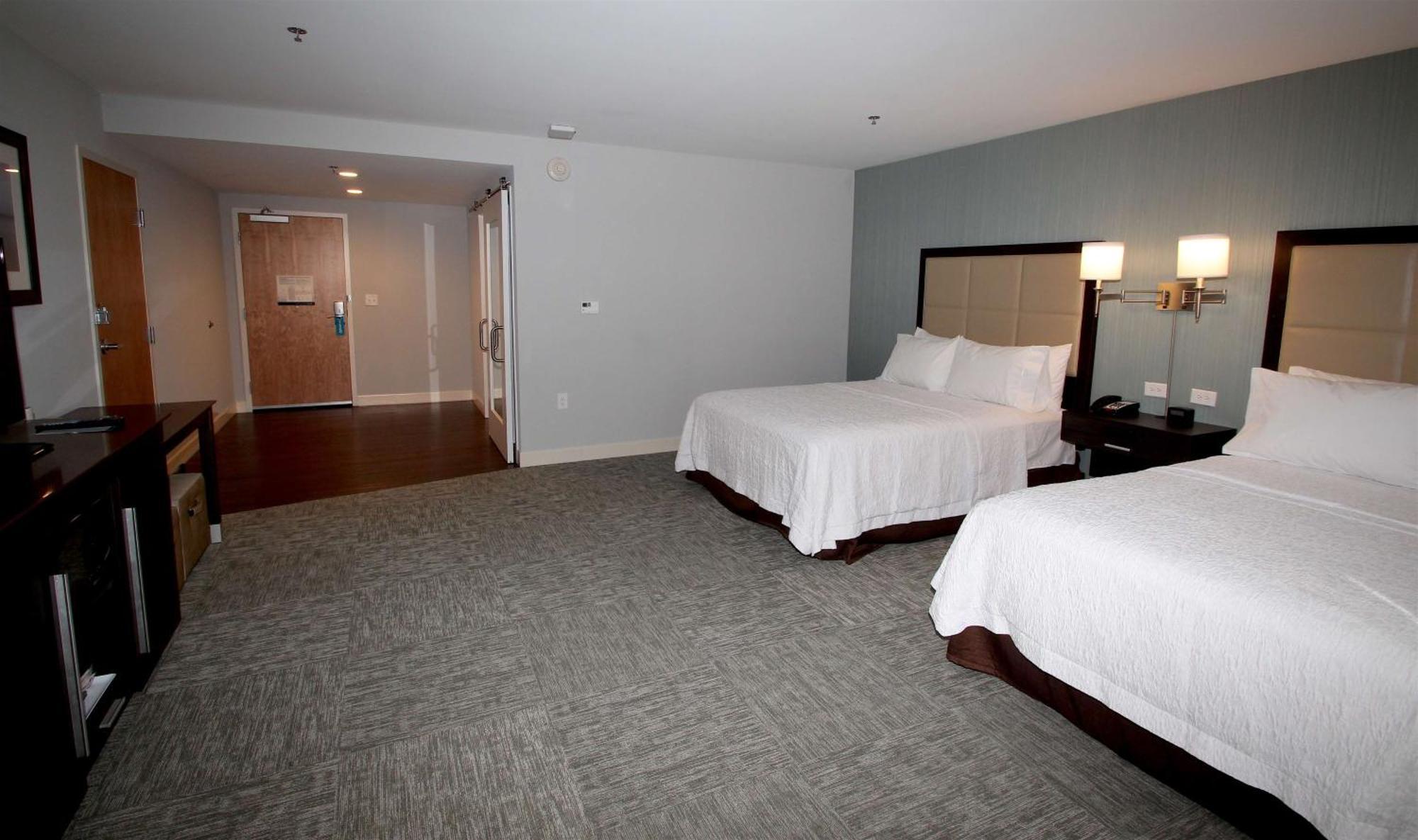 Hampton Inn- Саффолк Екстер'єр фото