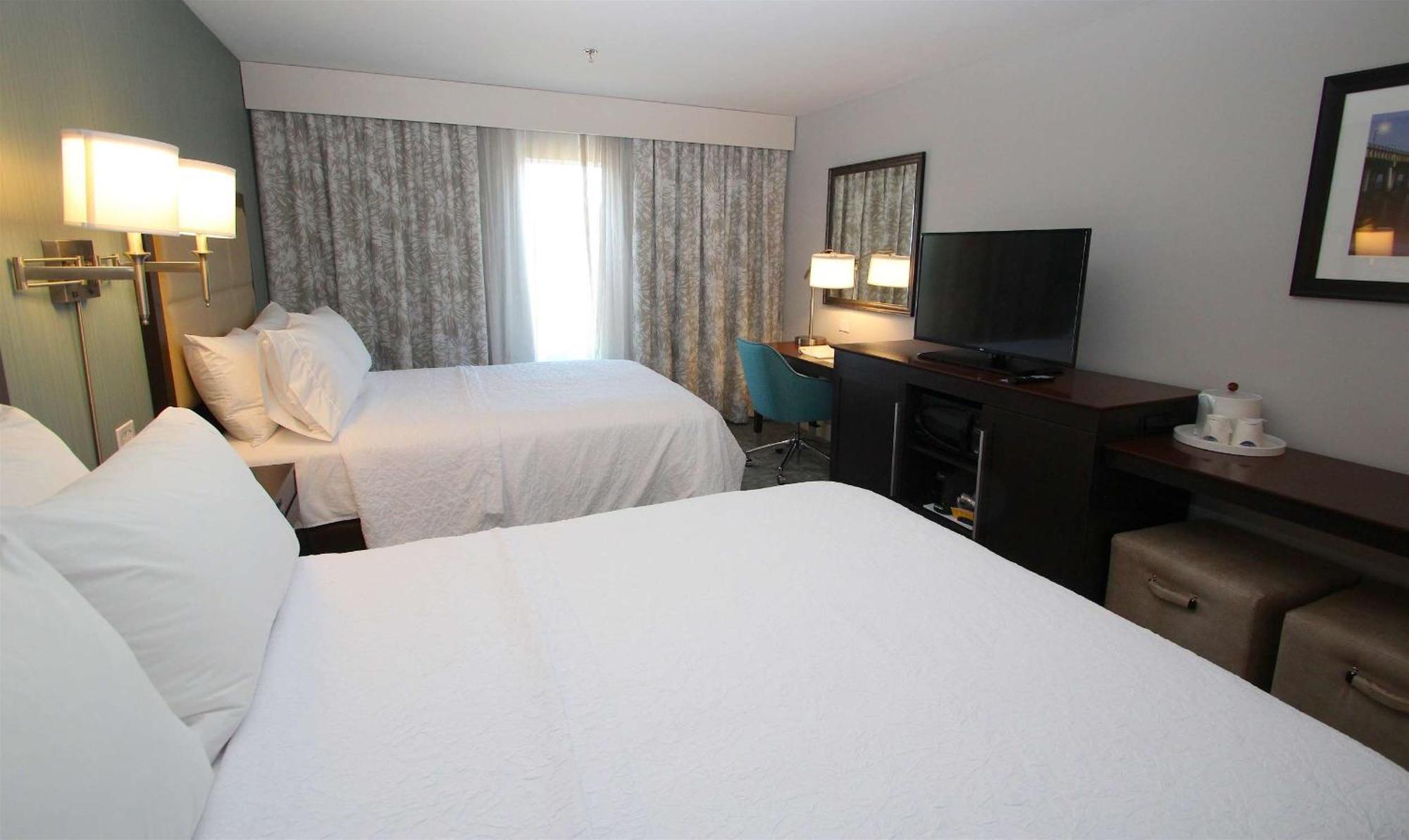 Hampton Inn- Саффолк Екстер'єр фото