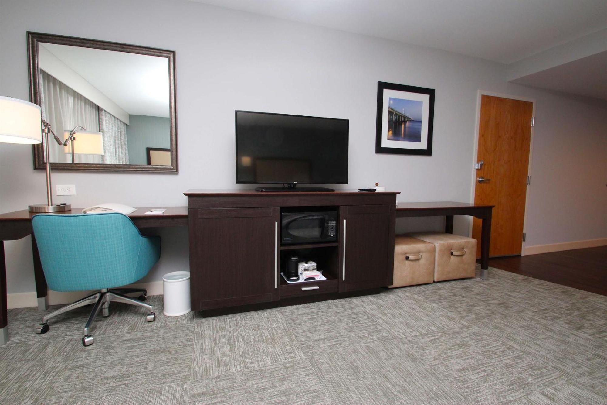 Hampton Inn- Саффолк Екстер'єр фото