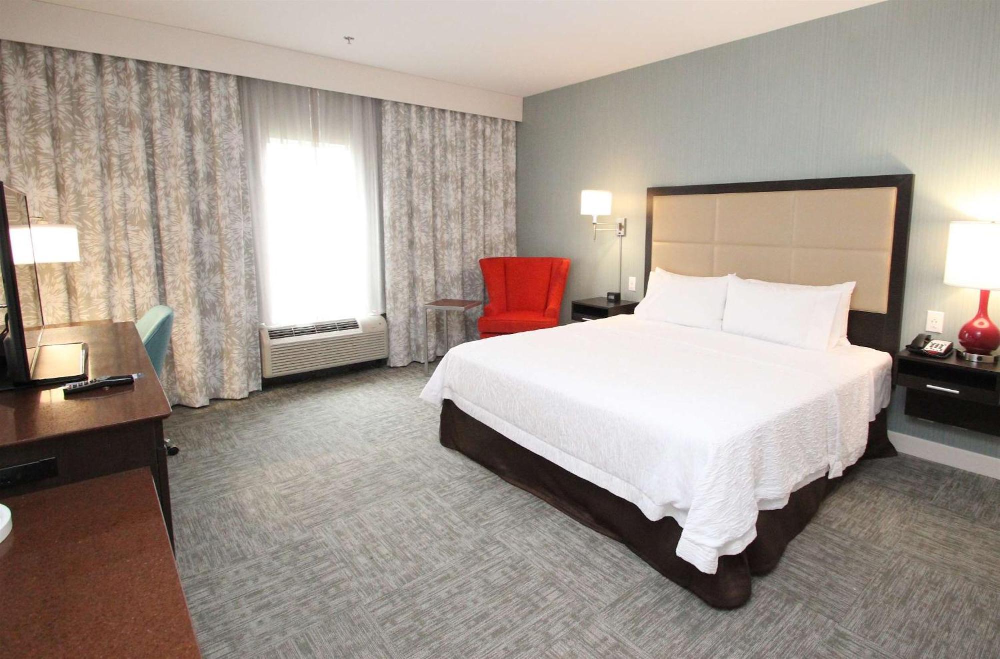 Hampton Inn- Саффолк Екстер'єр фото