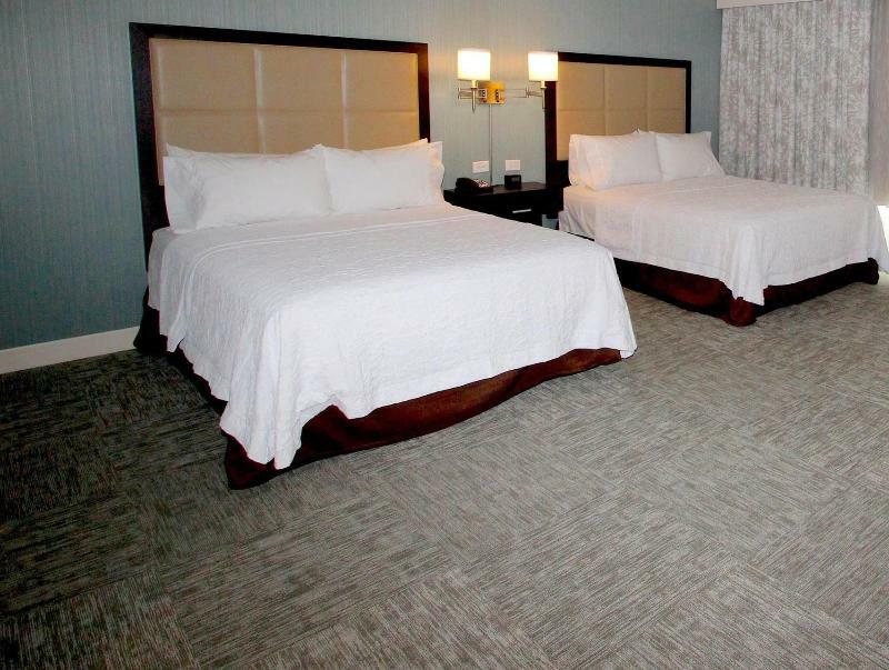 Hampton Inn- Саффолк Екстер'єр фото